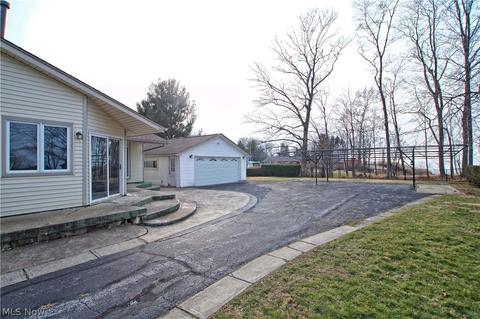 5968 Thunderbird Dr, Mentor On The Lake, OH 44060 photo 27