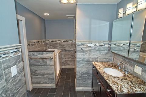 5968 Thunderbird Dr, Mentor On The Lake, OH 44060 photo 19