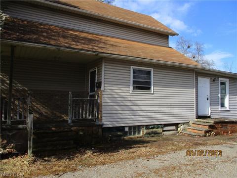 335 S Maple St, Elyria, OH 44035 photo 3