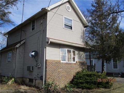 335 S Maple St, Elyria, OH 44035 photo 1