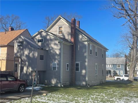 1804 E 45th St, Ashtabula, OH 44004 photo 3
