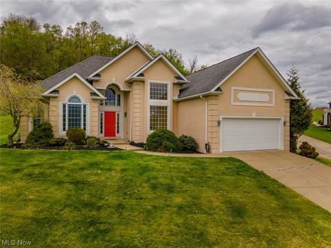 12 Nottingham Dr, Wheeling, WV 26003 photo 1
