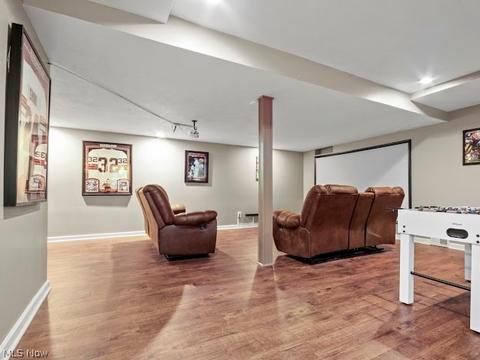217 Clingan Rd, Struthers, OH 44471 photo 12