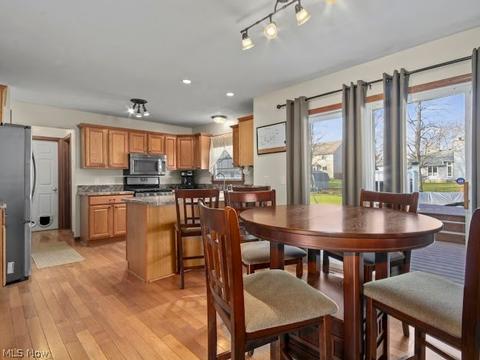 217 Clingan Rd, Struthers, OH 44471 photo 2