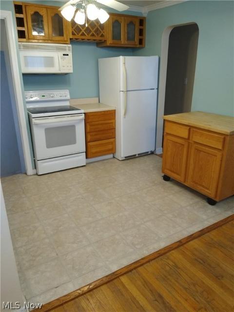3422 Park Dr, Parma, OH 44134 photo 5