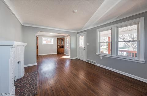 865 E 239th St, Euclid, OH 44123 photo 7