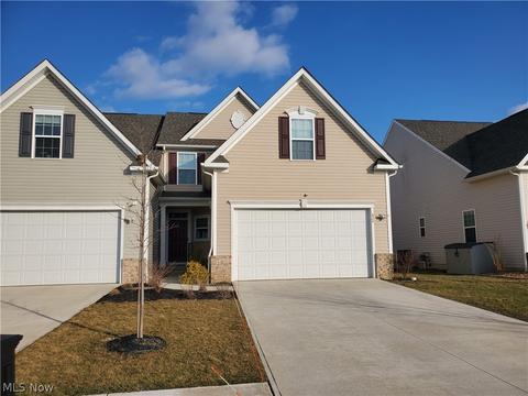 824 Robinson Dr, Lagrange, OH 44050 photo 1
