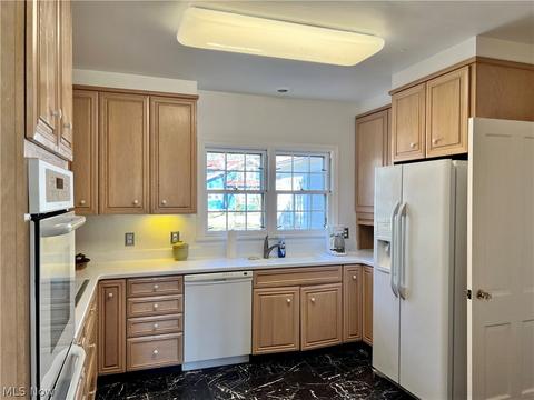 716 Overbrook Rd, Elyria, OH 44035 photo 7