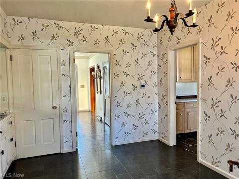 716 Overbrook Rd, Elyria, OH 44035 photo 5