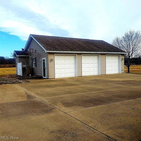 2605 Wright Rd, Akron, OH 44320 photo 6