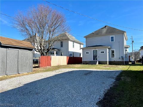 333 Mcclain Ave, Coshocton, OH 43812 photo 3