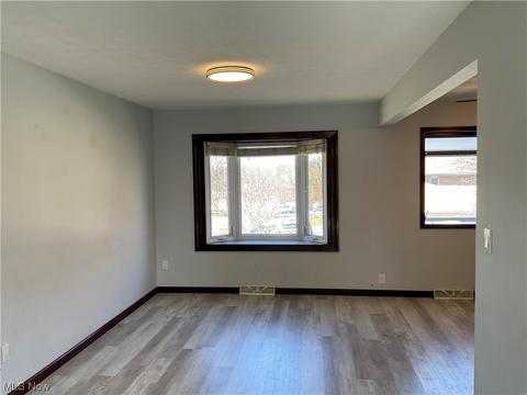 6375 Goebel Dr, Parma, OH 44134 photo 11
