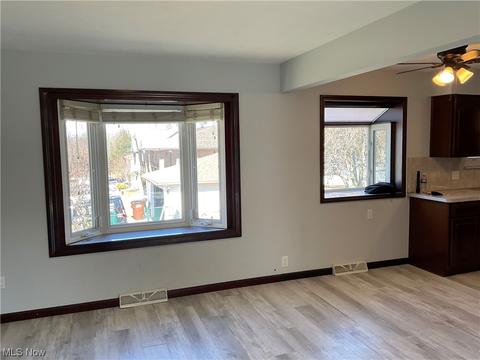 6375 Goebel Dr, Parma, OH 44134 photo 8