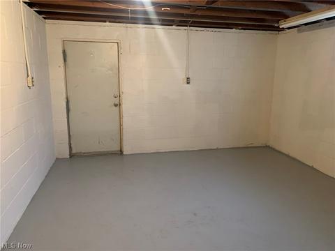 640 Gardendale Ave, Akron, OH 44310 photo 30