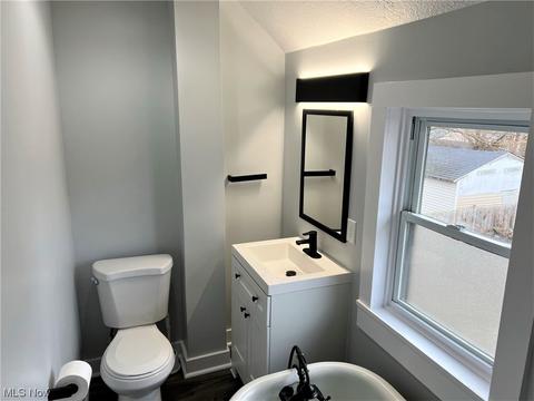 640 Gardendale Ave, Akron, OH 44310 photo 21
