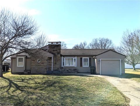 1718 Dover Ave, Dover, OH 44622 photo 1