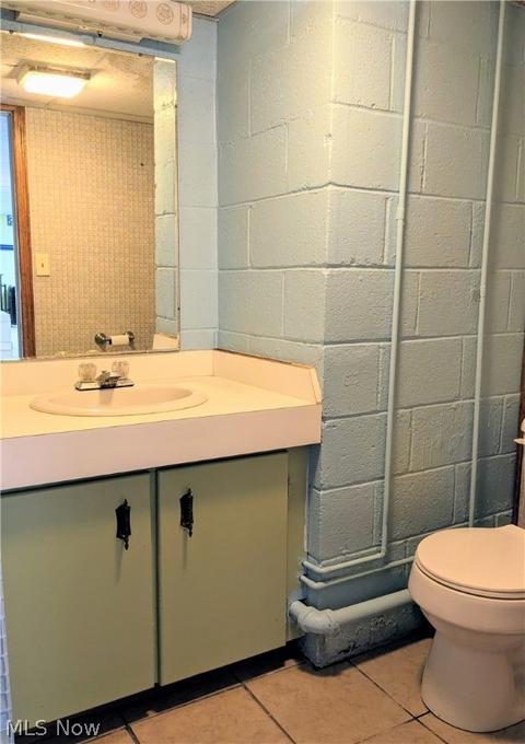 1718 Dover Ave, Dover, OH 44622 photo 22