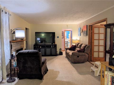 1718 Dover Ave, Dover, OH 44622 photo 17