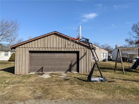 1718 Dover Ave, Dover, OH 44622 photo 4