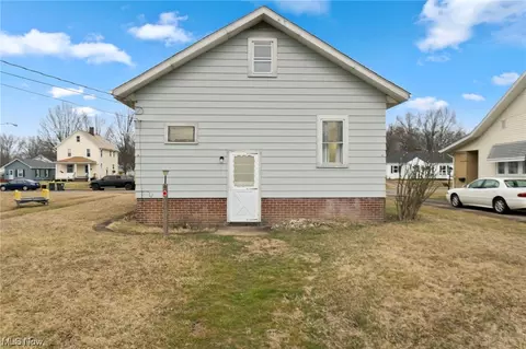 256 E Vermont Ave, Sebring, OH 44672 photo 22