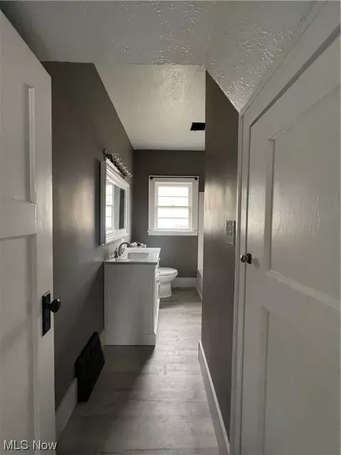 256 E Vermont Ave, Sebring, OH 44672 photo 13