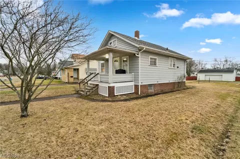 256 E Vermont Ave, Sebring, OH 44672 photo 21