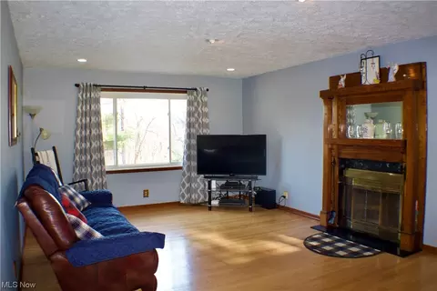 636 Warren Chapel Rd, Fleming, OH 45729 photo 3