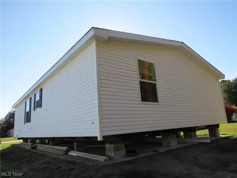 2660 Eagle Point Dr, Madison, OH 44057 photo 3
