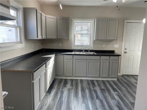 214 E 29 St, Lorain, OH 44055 photo 28