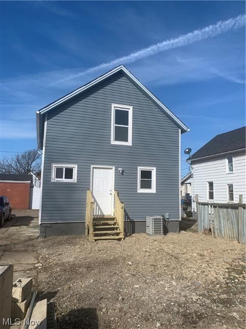 214 E 29 St, Lorain, OH 44055 photo 2