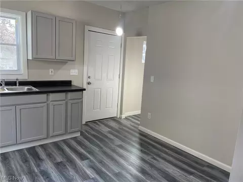 214 E 29 St, Lorain, OH 44055 photo 25