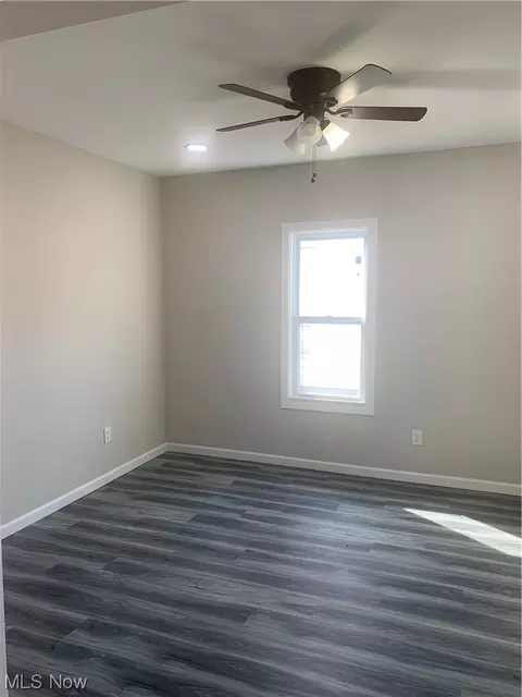 214 E 29 St, Lorain, OH 44055 photo 4