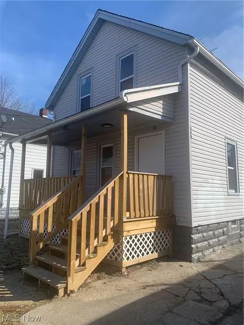 214 E 29 St, Lorain, OH 44055 photo 3