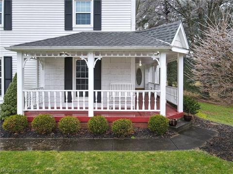 7184 Thistle Dr, Solon, OH 44139 photo 2