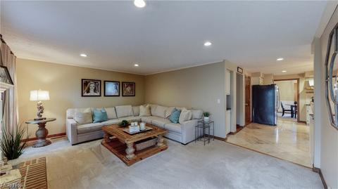 7184 Thistle Dr, Solon, OH 44139 photo 15
