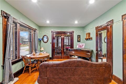 1001 Broad Ave NW, Canton, OH 44708 photo 5
