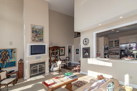100 Eagle Point Dr, Lyndhurst, OH 44124 photo 7
