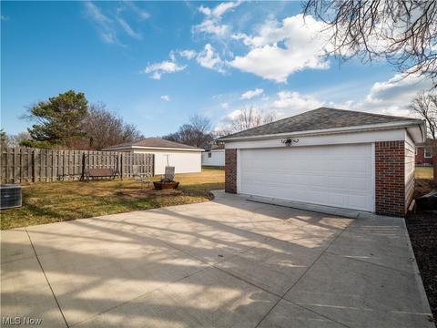 500 Nancy Dr, Berea, OH 44017 photo 23