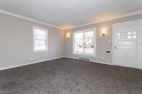 455 E 250th, Euclid, OH 44132 photo 7