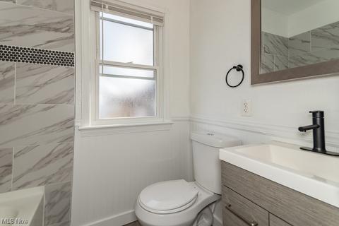 455 E 250th, Euclid, OH 44132 photo 9