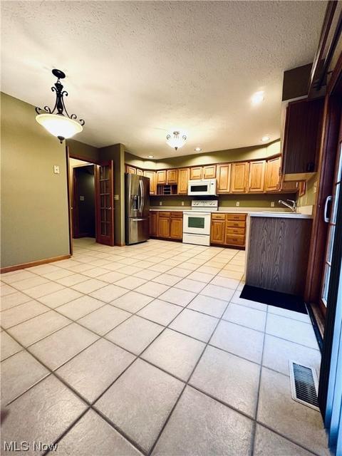 5510 Gilbert Ave, Parma, OH 44129 photo 6