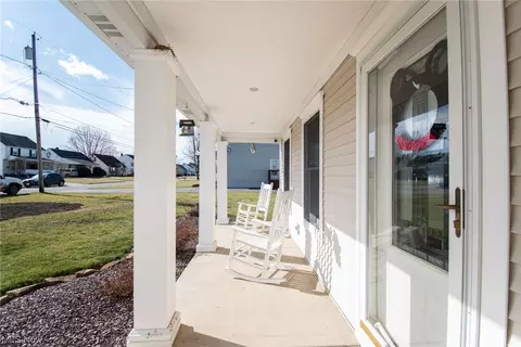 175 Creed St, Struthers, OH 44471 photo 3