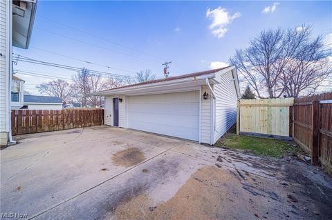 4122 Rodgers Rd, Ashtabula, OH 44004 photo 2