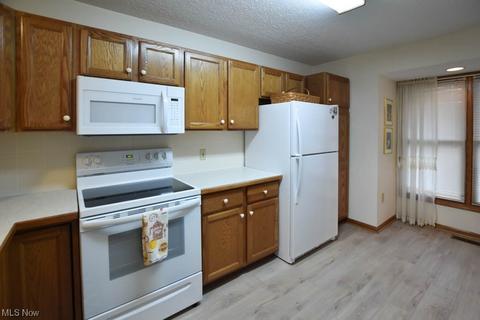 4646 Preserve Dr NW, Canton, OH 44708 photo 6