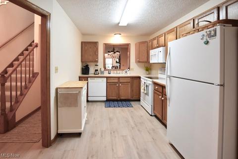 4646 Preserve Dr NW, Canton, OH 44708 photo 3