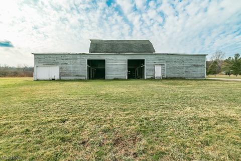 15091 Sisson Rd, Chardon, OH 44024 photo 5
