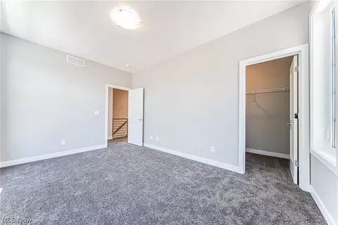 Bedroom - 4292 River St, Willoughby, OH 44094 photo 1 of 5