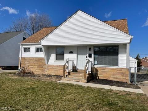 29823 Phillips Ave, Wickliffe, OH 44092 photo 1