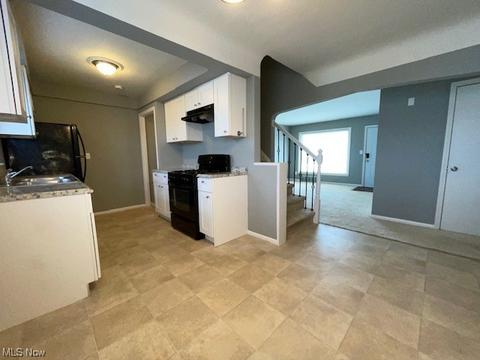 29823 Phillips Ave, Wickliffe, OH 44092 photo 6