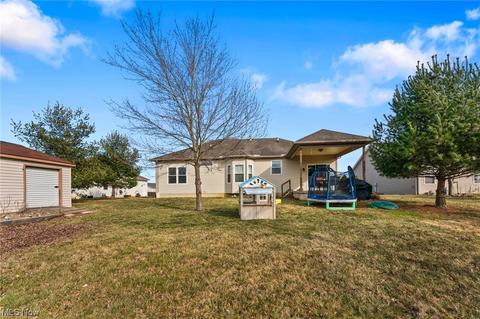 558 Mountain Lion Dr, Lagrange, OH 44050 photo 7